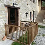 مزرعة للإقامة Domus Laetitiae Santa Croce