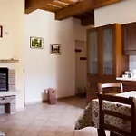 مزرعة للإقامة Domus Laetitiae Santa Croce