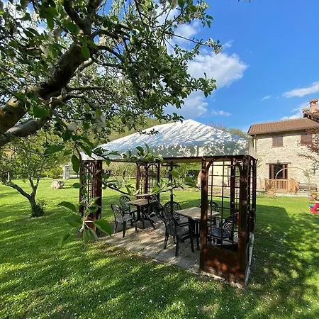 Farm stay Domus Laetitiae Santa Croce