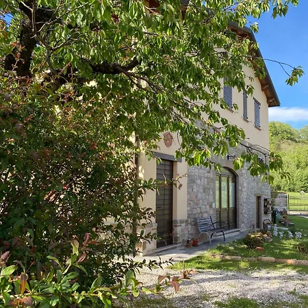 Farm stay Domus Laetitiae Santa Croce